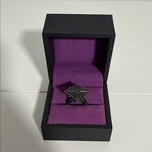Imperial Signet ring worn by Emily Kaldwin during Dishonored II